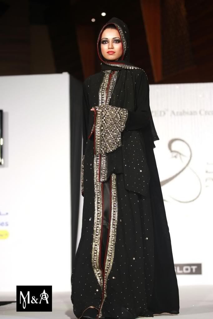 Download this Islamic Fashion Abayas... picture