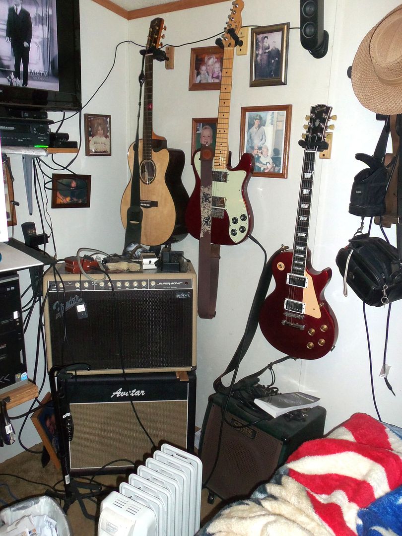 Does hanging a guitar from the neck/headstock do damage? Page 6 My