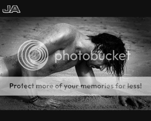 http://i561.photobucket.com/albums/ss52/john_abrh/JOHN/Exclusive%20photosessions/calendar/77db05ab5914.jpg