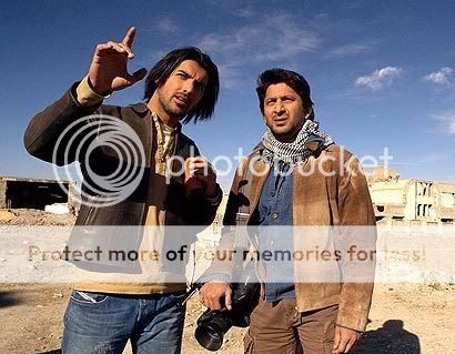 http://i561.photobucket.com/albums/ss52/john_abrh/John_films/Kabul_Express/photo.jpg
