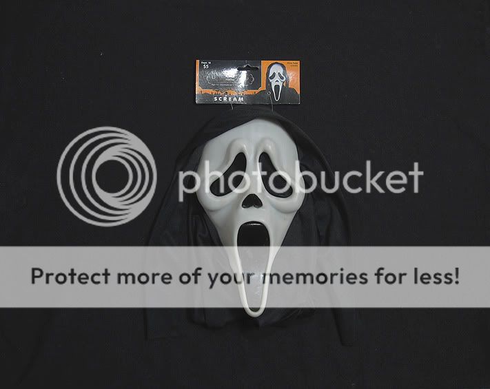 2010  Scream Ghostface Mask w Tag