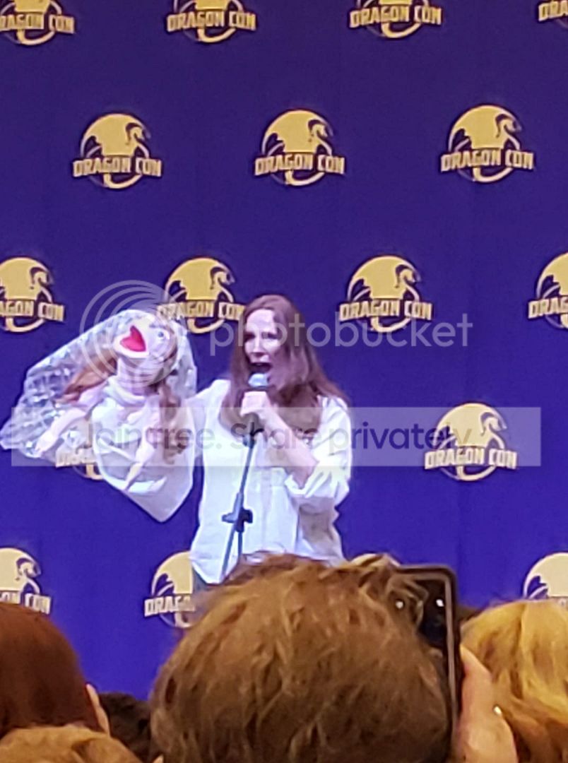  photo Not bothered_zpswzqhcvap.jpg